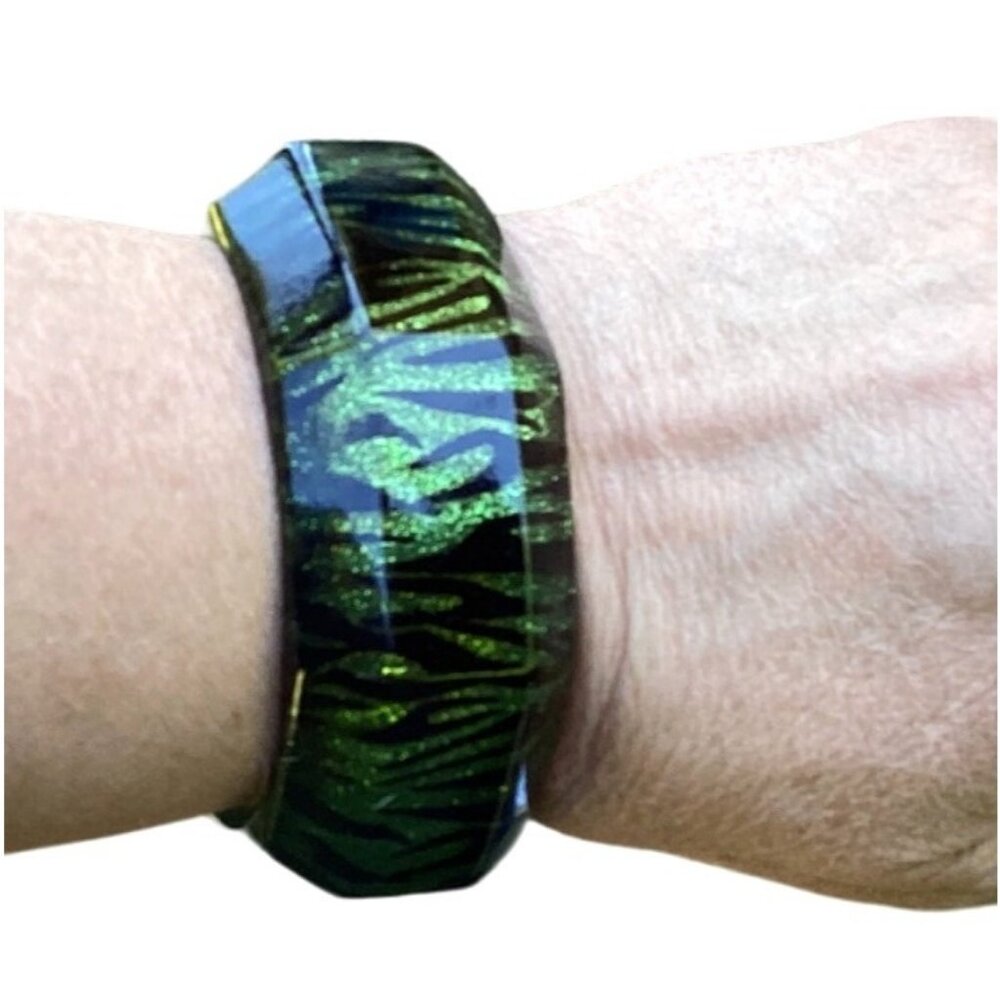 Vintage Chunky Octagonal Lucite Bangle Bracelet Zebra Glitter Green Gold Black